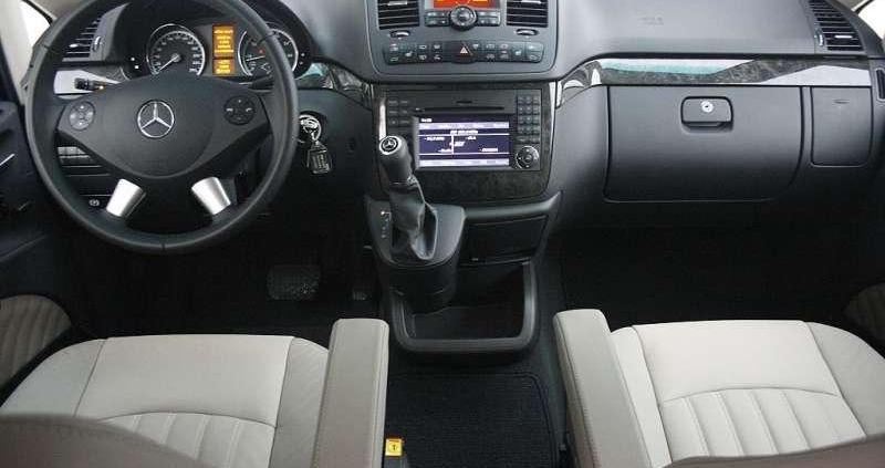 Odmłodzony mikrobus - test Mercedesa Viano po faceliftingu