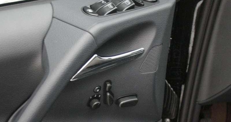 Odmłodzony mikrobus - test Mercedesa Viano po faceliftingu