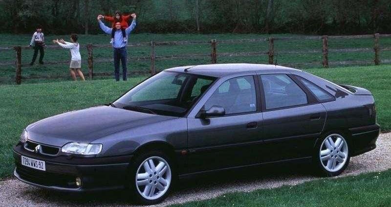 Renault Safrane - francuska &amp;quot;a-szóstka&amp;quot; w cenie Golfa