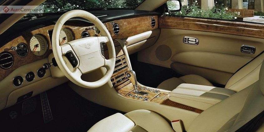 Bentley Azure - czerwona płachta na ekologów