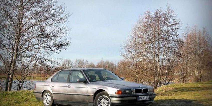 BMW Serii 7 - przystępny luksus
