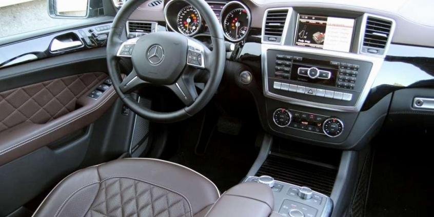 Mercedes-Benz ML - SUV nie tylko na asfalt