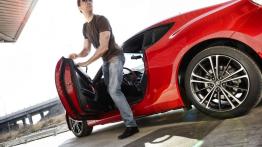 Toyota GT 86 - bok - inne ujęcie