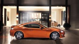 Toyota GT 86 - prawy bok