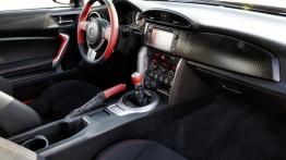 Toyota GT 86 - pełny panel przedni