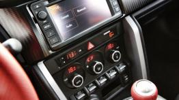 Toyota GT 86 - konsola środkowa