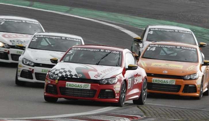 Polacy na Nürburgringu z przygodami (Scirocco R Cup)