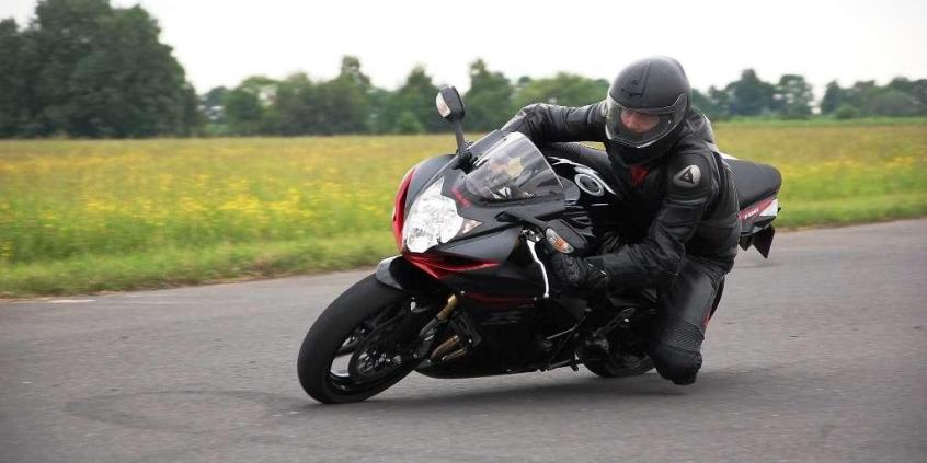 Wyższa szkoła jazdy Suzuki - prędkość może być bezpieczna