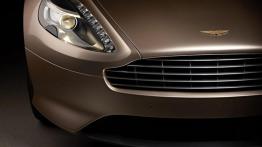 Aston Martin Virage Dragon 88 - prawy przedni reflektor - włączony