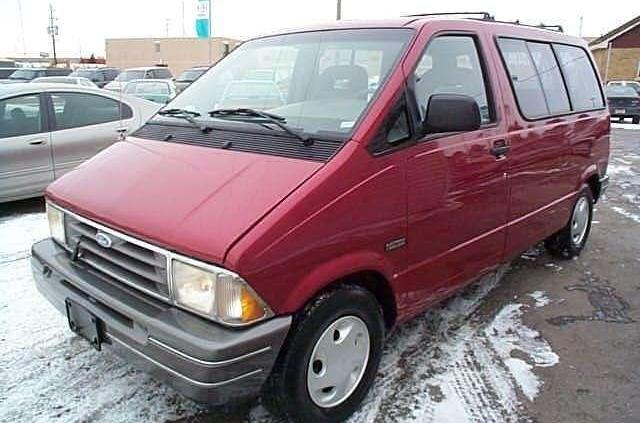 Ford Aerostar - kosmiczny twór