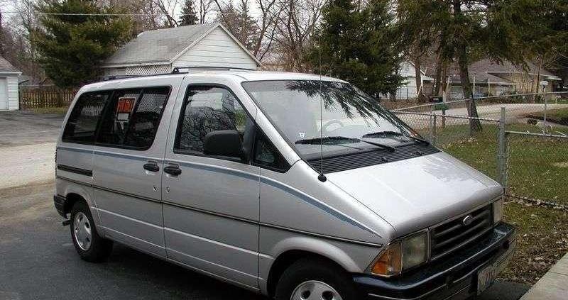 Ford Aerostar - kosmiczny twór