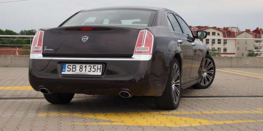 Dla kierowców z fantazją - Lancia Thema 3.6 V6