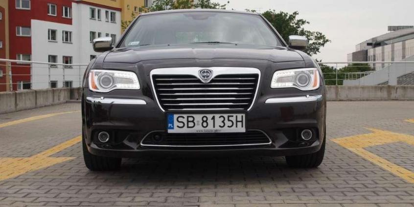 Dla kierowców z fantazją - Lancia Thema 3.6 V6