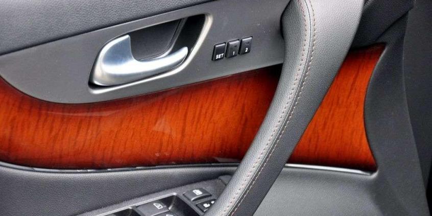 Infiniti FX - po co zmieniać coś, co jest dobre?