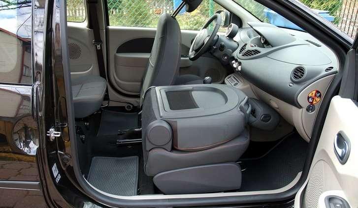 Renault Twingo 1.2 16V (75 KM) Dynamique - zwinny i stylowy