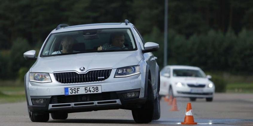 Dekada troski o kierowców - Skoda