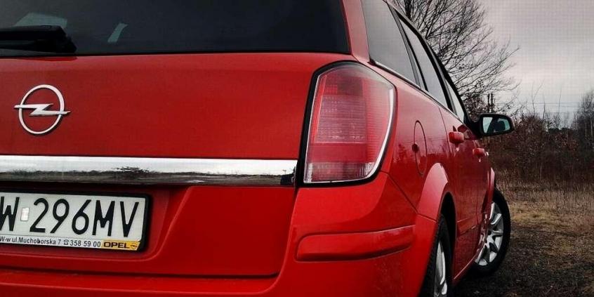 Opel Astra H - ubrana w codzienność