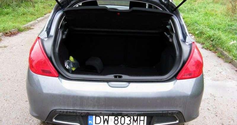 Peugeot 308 - francuski pomysł na klasę kompakt