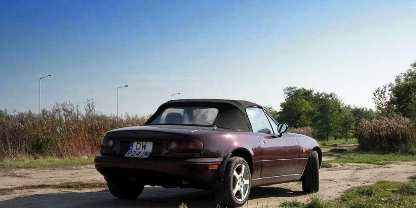 Mazda MX-5 - Play Station to za mało