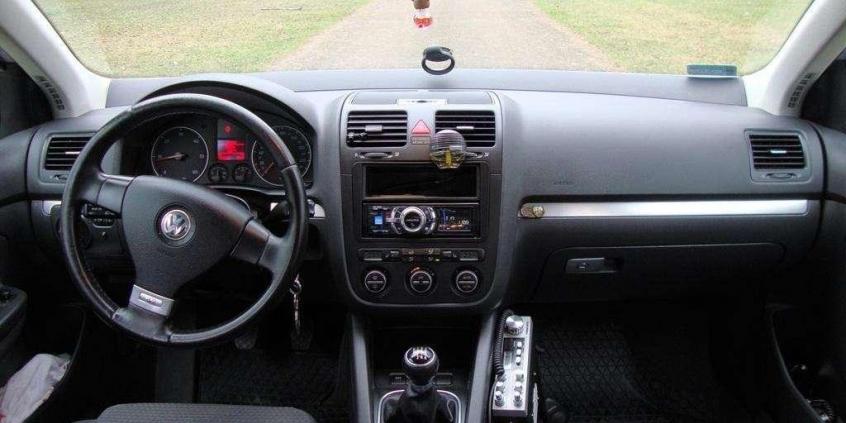 Więcej niż Golf, mniej niż Passat - Volkswagen Jetta (2005-2010)