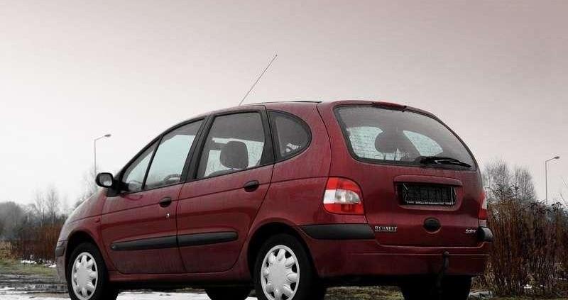 Scenic I - uwierzyć w stereotypy?