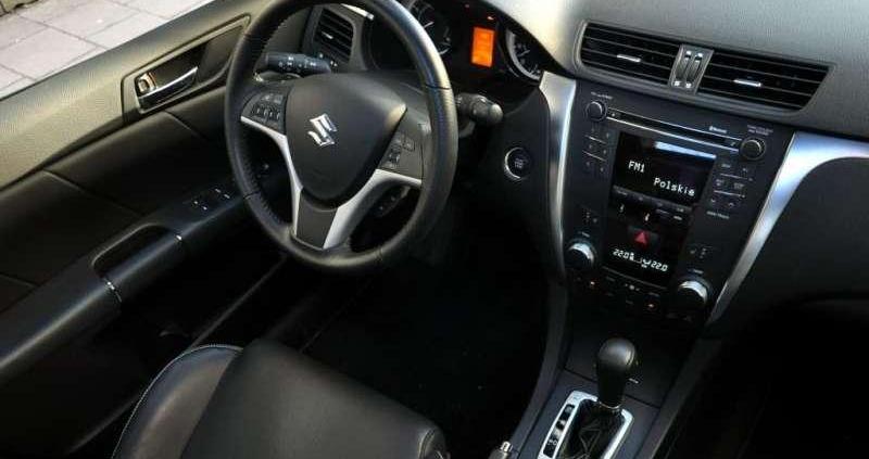 Suzuki Kizashi - próba katany