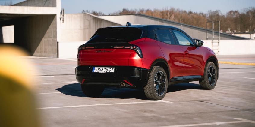 Alfa Romeo Junior Ibrida Q4 miała być wyjątkowa, a wyszło jak zawsze