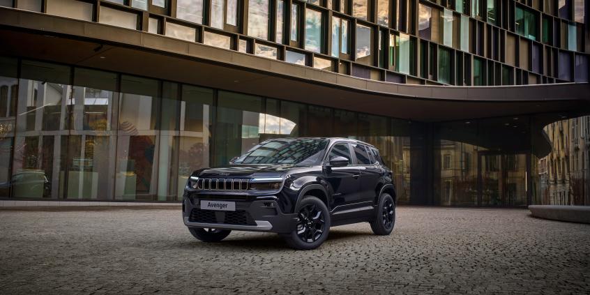 Jeep na Brussels Motor Show 2026. Avenger Black Edition, nowy Compass i potężny Wagoneer S
