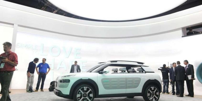 Na żywo z Frankfurtu: nowości francuskich marek