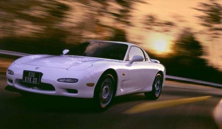 A w żyłach sportowa krew - Mazda RX7