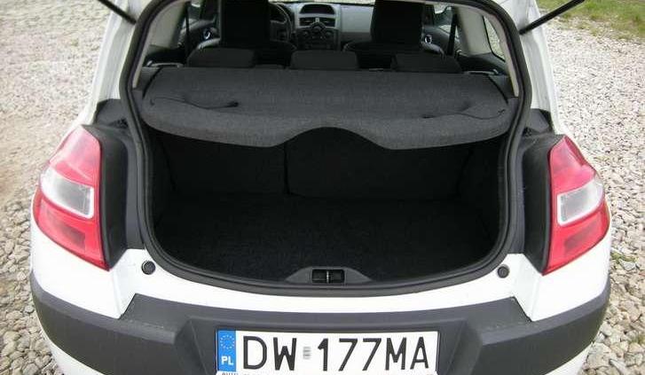 Renault Megane II - przybysz z kosmosu