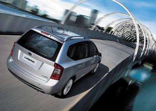 Kia Carens - niszowy Koreańczyk