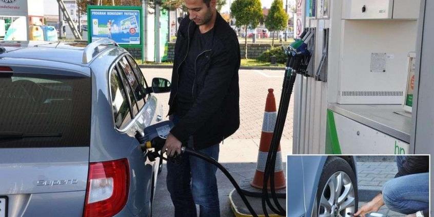 Polak, Węgier, dwa bratanki - jedni i drudzy muszą oszczędzać - Skoda Superb