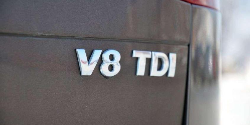 Volkswagen Touareg V8 TDI Exclusive - wieloboista