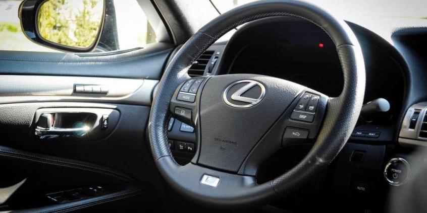 Lexus LS600h - ekolimuzyna dla ekoprezesa