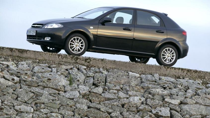 Chevrolet Lacetti Hatchback 1.6 DOHC 16v 109KM 80kW 2004-2009