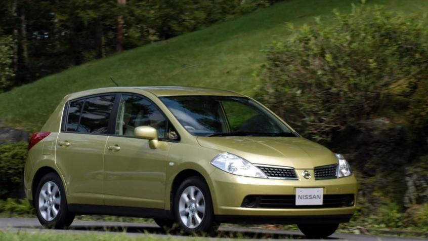 Nissan Tiida Hatchback 1.8 i 125KM 92kW 2004-2009