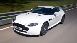 Aston Martin V8 Vantage II 5.3 i V8 32V 557KM 410kW 1992-1999