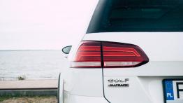 Volkswagen Golf VII Variant Alltrack Facelifting 2.0 TDI-CR BMT 150KM 110kW 2017-2019