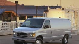 Ford Econoline IV 5.4 i V8 XLT E-150 238KM 175kW 1992-1999
