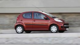 Peugeot 107 2009 - prawy bok