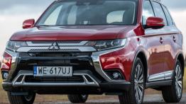 Mitsubishi Outlander 2019 - widok z przodu
