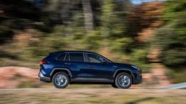 Toyota RAV4 (2019) - prawy bok
