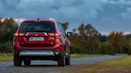 Mitsubishi Outlander 2019 - widok z ty?u