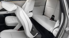 Toyota Highlander przechodzi na prąd i rzuca wyzwanie Kii EV9