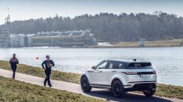 Land Rover Range Rover Evoque (2019) - widok z tyłu