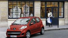 Peugeot 107 2009 - widok z przodu