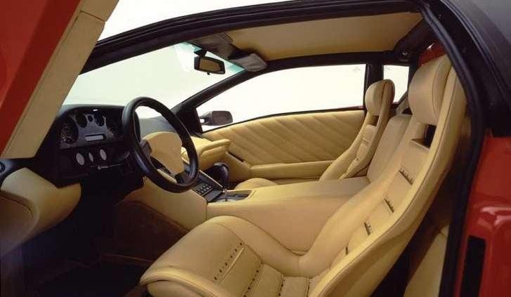 Lamborghini Diablo - historia włoskiego byka