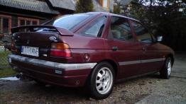 Ford Escort V Hatchback 1.6 90KM 66kW 1990-1992