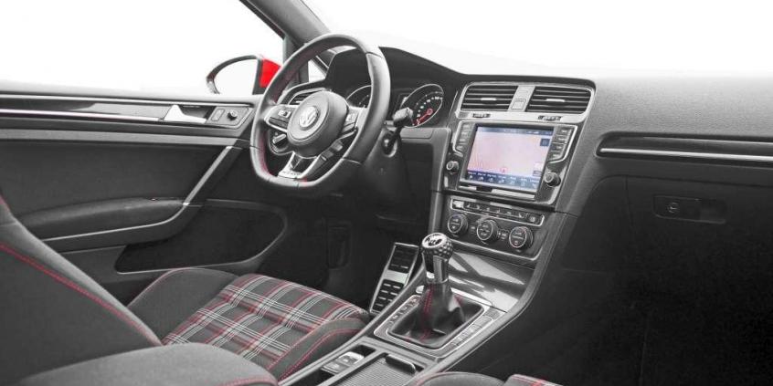 Volkswagen Golf GTI Performance vs. Seat Leon SC Cupra 280 - dwaj przyjaciele z ...